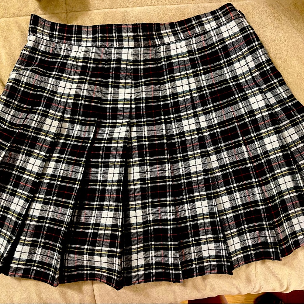Pleated plaid mini skirt American Apparel